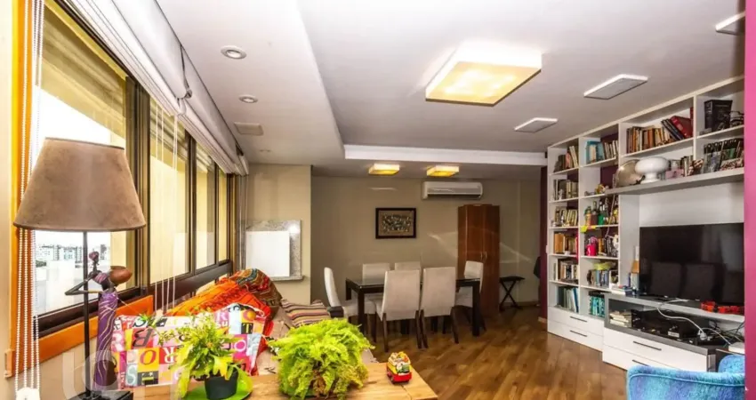 Apartamento andar alto  em condomínio com infra no bairro passo da areia