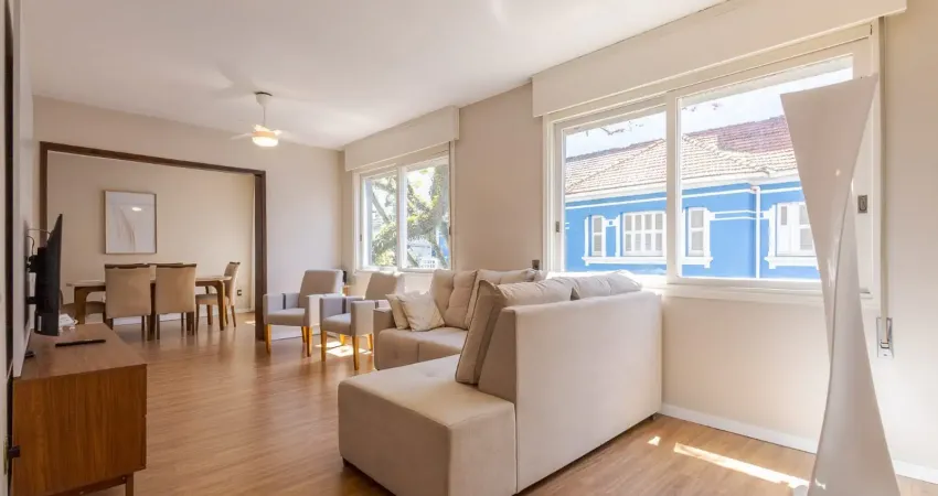 Amplo apartamento com 147m2, reformado no bairro independência.