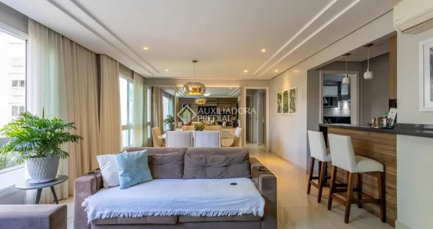 Amplo apartamento em condominio com total infraestrutura perto do iguatemi