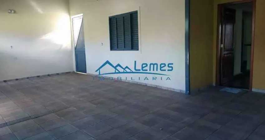 Octavio rasi - casa com 2 quartos (1 suíte), edícula e churrasqueira.