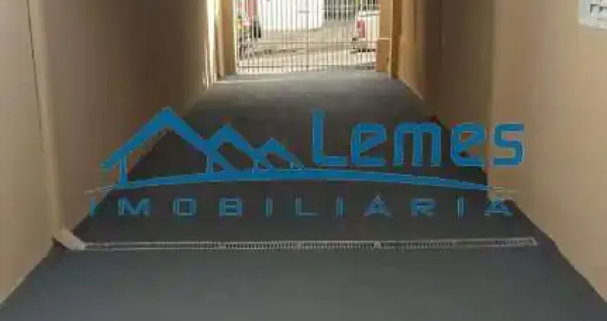 Parque jaraguá - casa com 03 dormitórios, sendo 01 suíte, garagem para até 3 carros.