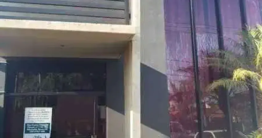 Prédio para alugar na Rua Jayme Vicente Holloway, Vila Aviação, Bauru