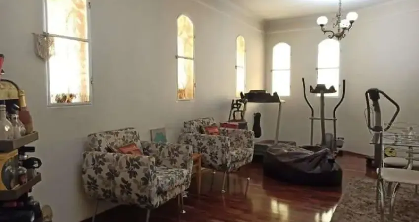 Casa com 3 quartos à venda na Rua São Vicente, Vila Falcão, Bauru