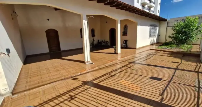 Casa com 3 quartos à venda na Rua Luso-Brasileira, Jardim Estoril IV, Bauru