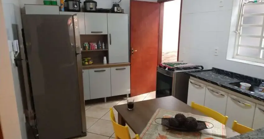 Casa com 3 quartos à venda na Rua Caetano Cariani, Jardim Bela Vista, Bauru