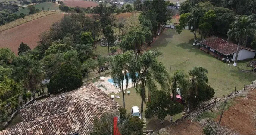 Fazenda à venda no Centro, Pedra Bela 