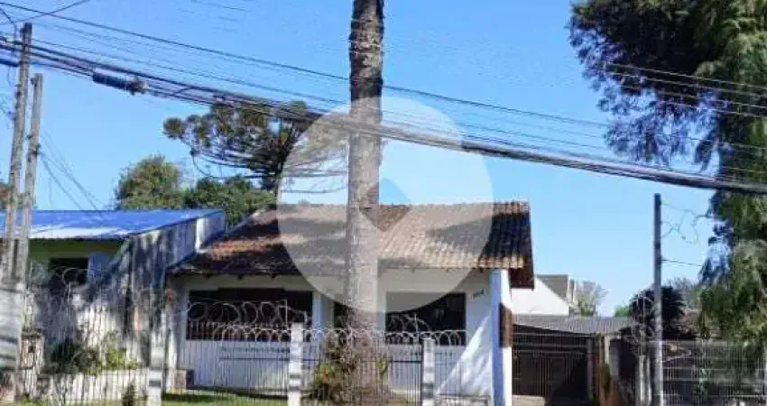Terreno a venda  Campina do Siqueira; 381,70m²  com construção de 122,09m² averb