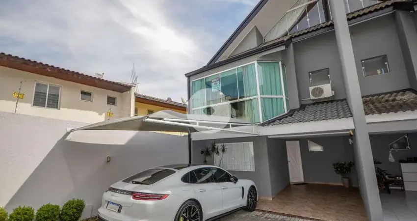 Sobrado com 3 quartos mobiliado e decorado a venda no Ecoville