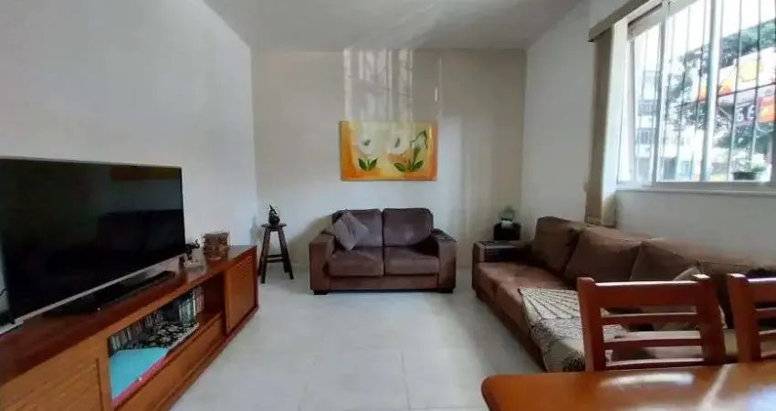 Oportunidade: apartamento, térreo, reformado, 2 quartos, dependência completa, em laranjeiras!