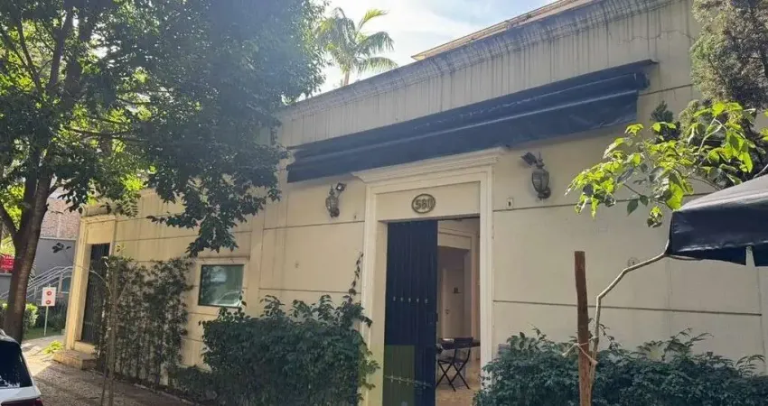 Casa comercial para alugar na Rua João Lourenço, Vila Nova Conceição, São Paulo