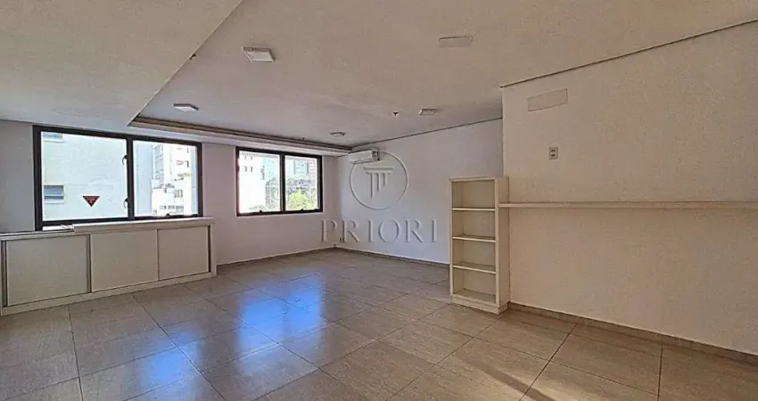 Sala comercial com 1 sala para alugar na Avenida Carlos Gomes, 1492, Três Figueiras, Porto Alegre