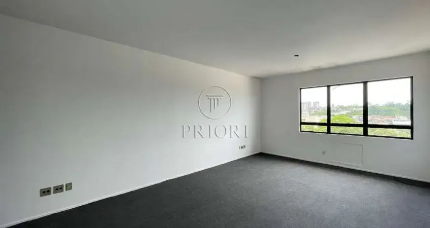 Sala comercial com 1 sala à venda na Beco Andaraí, 157, Passo da Areia, Porto Alegre