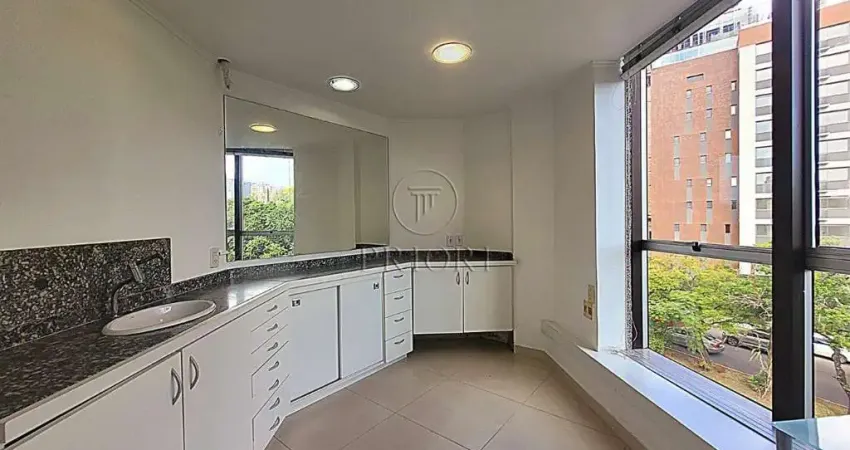 Sala comercial com 4 salas para alugar na Rua Castro Alves, 723, Rio Branco, Porto Alegre