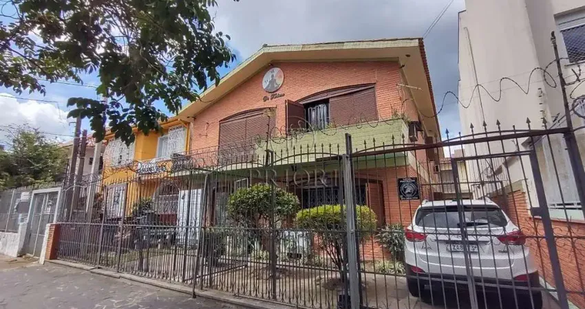 Casa com 8 quartos à venda na Rua Gomes Jardim, 622, Santana, Porto Alegre