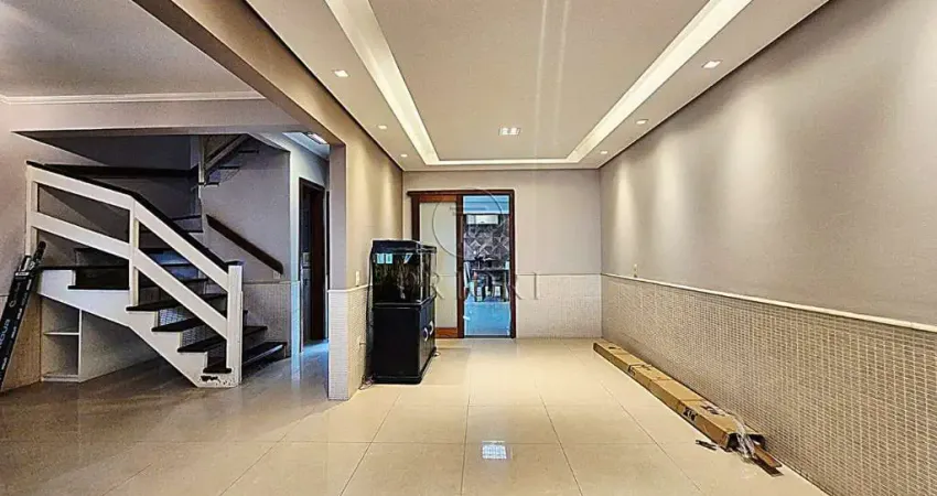 Casa com 3 quartos para alugar na Avenida Copacabana, 336, Tristeza, Porto Alegre