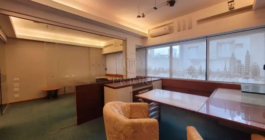 Sala comercial com 4 salas à venda na Avenida Taquara, 446, Petrópolis, Porto Alegre