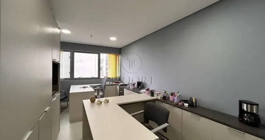 Sala comercial com 1 sala para alugar na Avenida Assis Brasil, 4450, São Sebastião, Porto Alegre