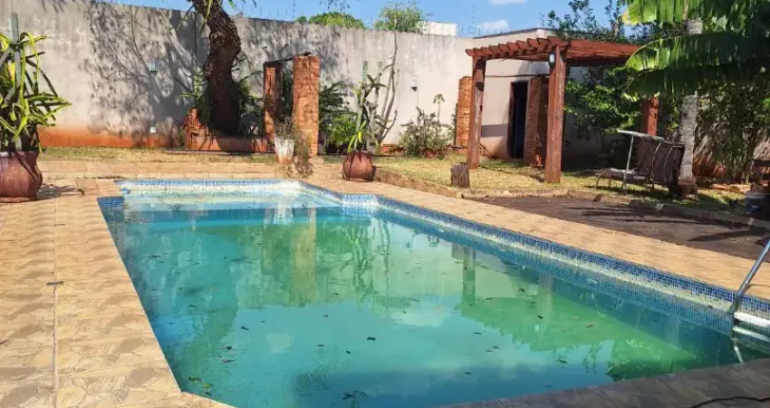 Linda casa. aceita financiamento e aceita permuta, na vl sta luzia