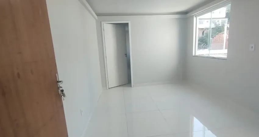 Apartamento com 1 quarto para alugar na Rua Capitão Benedito Lópes Bragança, 177, São Geraldo, Volta Redonda