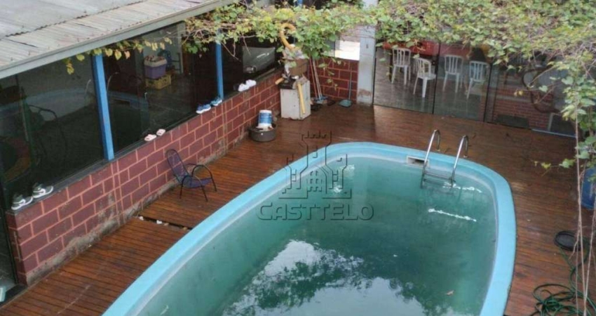 Sobrado à venda, 202 m² por R$ 470.000 - Conjunto Cafezal 4 - Londrina/PR