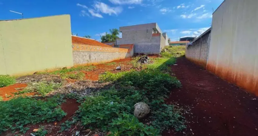 Terreno à venda na Rua Mitsuko Kikuta, Colinas, Londrina