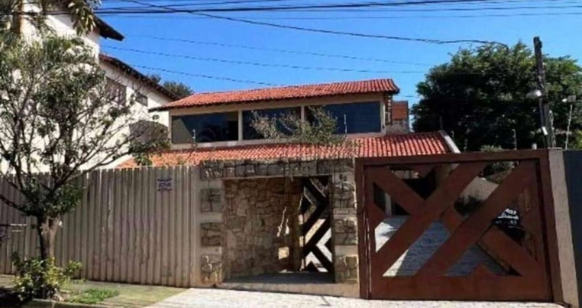 Casa à venda, 309 m² por R$ 1.100.000 - Champagnat - Londrina/PR
