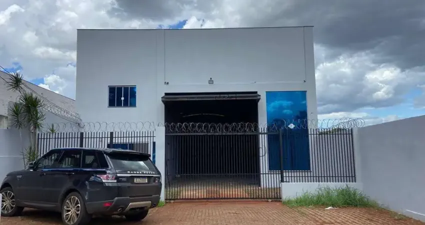 Barracão para alugar, 650 m² por R$ 14.800/mês - Andes - Londrina/PR