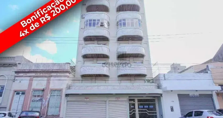 Apartamento com 3 quartos para alugar no Centro, Pelotas 