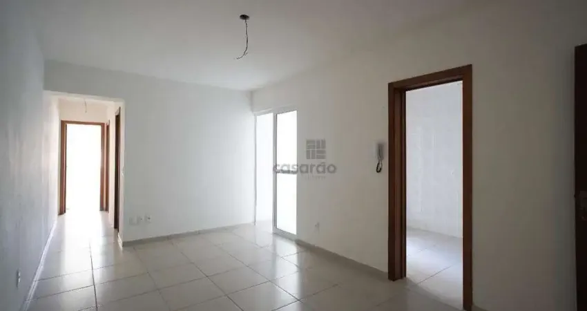 Apartamento com 2 quartos para alugar no Centro, Pelotas 