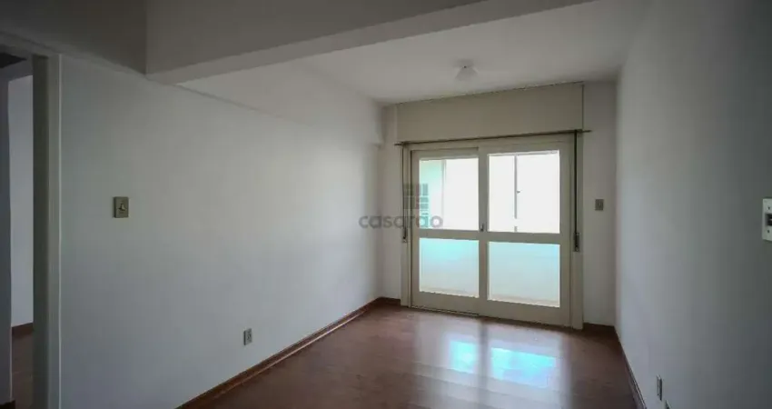Apartamento com 1 quarto para alugar no Centro, Pelotas 