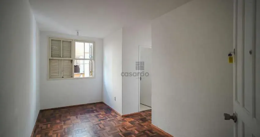 Apartamento com 2 quartos para alugar no Centro, Pelotas 