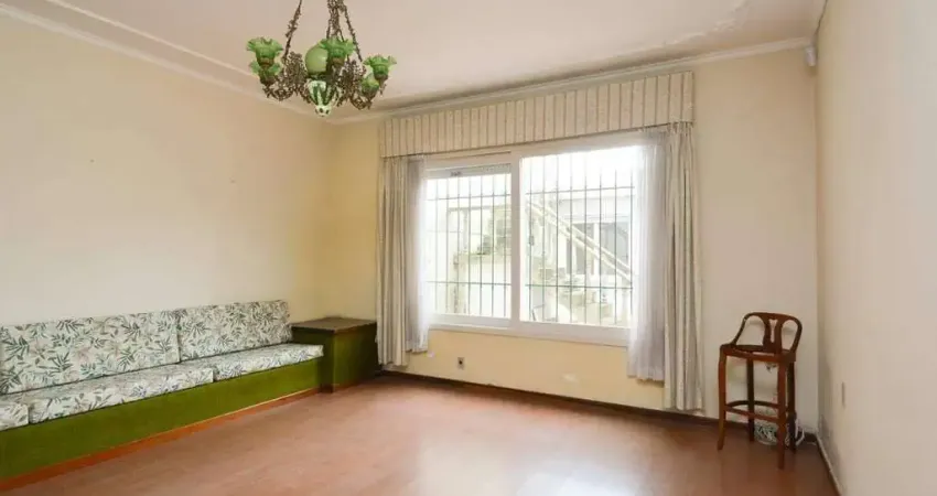 Casa com 4 quartos para alugar no Centro, Pelotas