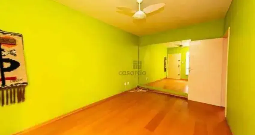 Apartamento com 2 quartos para alugar no Centro, Pelotas 