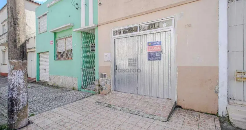 Casa com 2 quartos para alugar no Centro, Pelotas