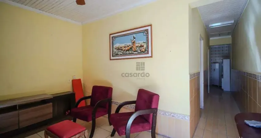 Casa com 2 quartos para alugar no Centro, Pelotas