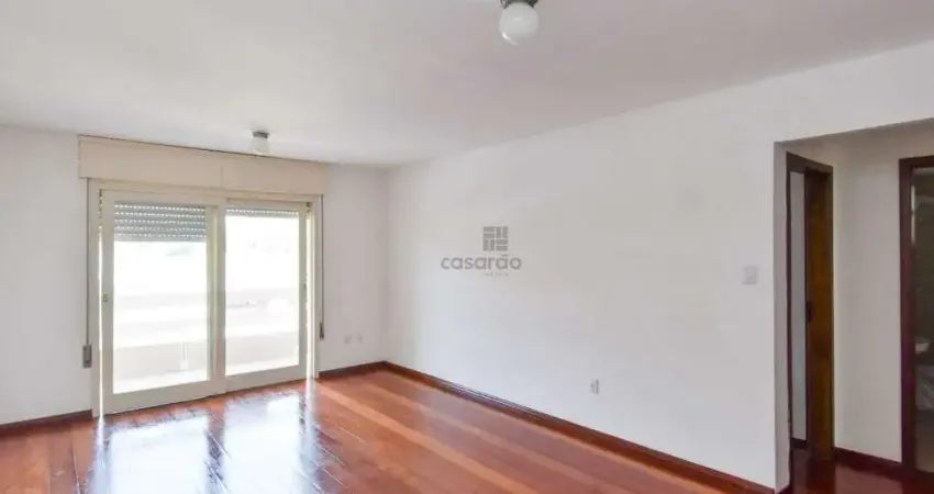 Apartamento com 3 quartos para alugar no Centro, Pelotas 
