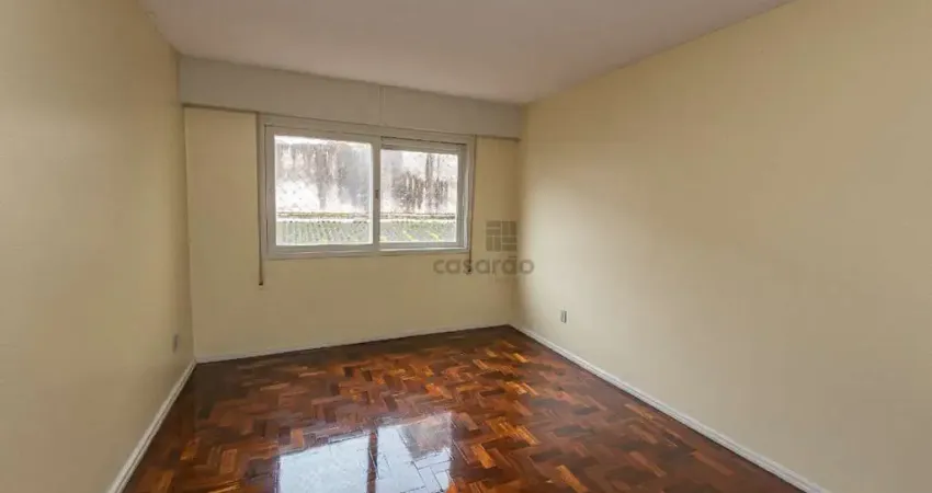 Apartamento com 3 quartos para alugar no Centro, Pelotas 