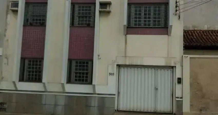 Casa triplex em centro residencial e comercial  -  campos dos goytacazes