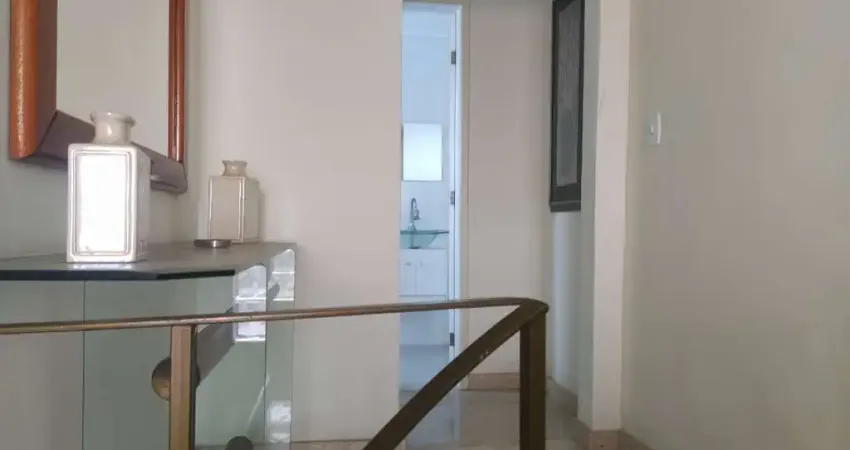 Casa duplex em flamboyant, campos dos goytacazes: 240m², 3 dormitórios, 1 suíte, 4 banheiros por r$ 590.000