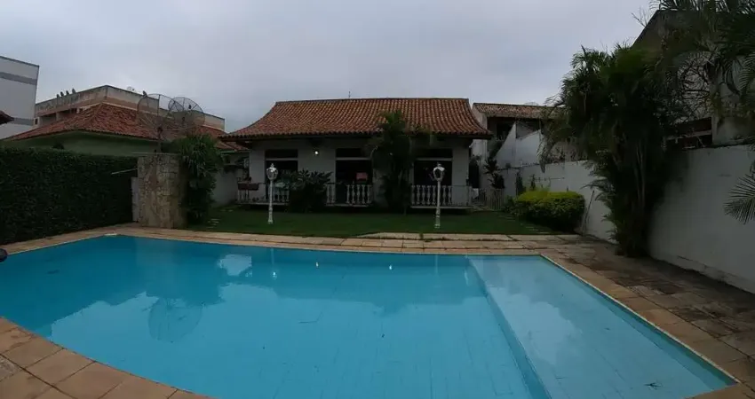 Casa com 4 quartos à venda na Rua Oswaldo Tavares, 74, Parque Flamboyant, Campos dos Goytacazes