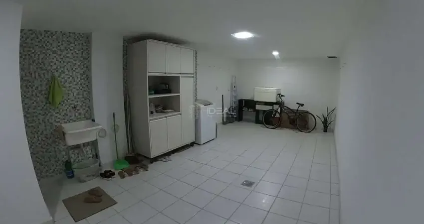 Casa com 2 quartos à venda na Avenida Alberto Lamego, 1051, Parque Califórnia, Campos dos Goytacazes