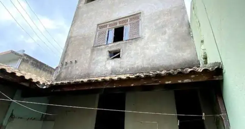 Casa com 4 quartos à venda na Rua Carlos Lacerda, 182, Centro, Campos dos Goytacazes
