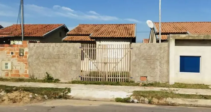 Casa à venda na RUA DUARTE FERNANDES, 101, Donana, Campos dos Goytacazes