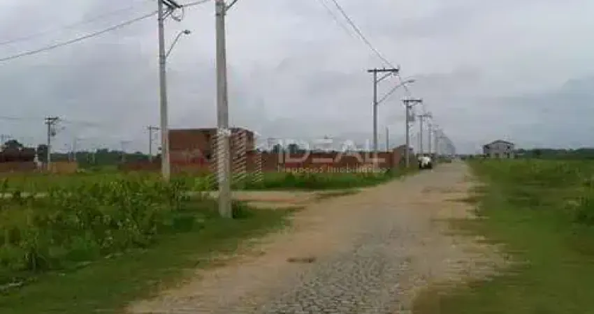 Terreno à venda na Rua Francisca Júlia Da Silva, 186/188, Veredas, Campos dos Goytacazes
