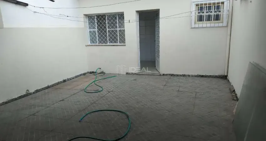 Casa com 2 quartos à venda na Avenida Mário Manhães de Andrade, 140, Parque Aurora, Campos dos Goytacazes