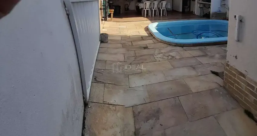 Casa com 2 quartos à venda na Rua Willian Ibraim Khenaife, 100, Alphaville, Campos dos Goytacazes