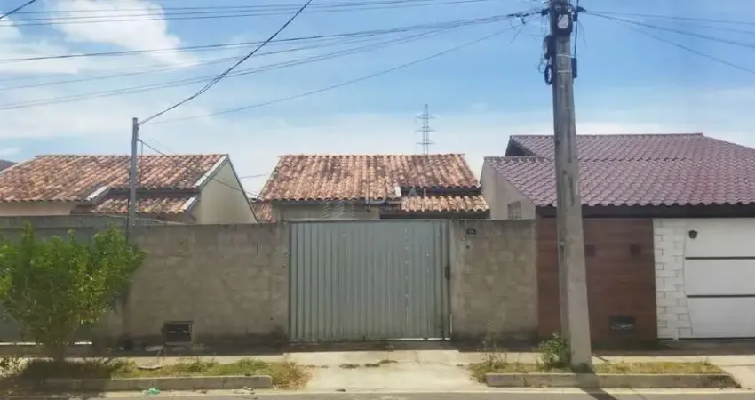 Casa à venda na Rua Duarte Fernandes, 14, Donana, Campos dos Goytacazes