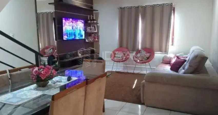 Casa com 3 quartos à venda na Rua Andréa Genta Póvoa, 29, Parque Novo Jockey, Campos dos Goytacazes