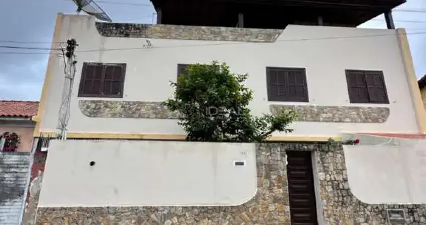 Casa triplex 3 quartos em pq. joão maria, campos dos goytacazes - compre por r$550k