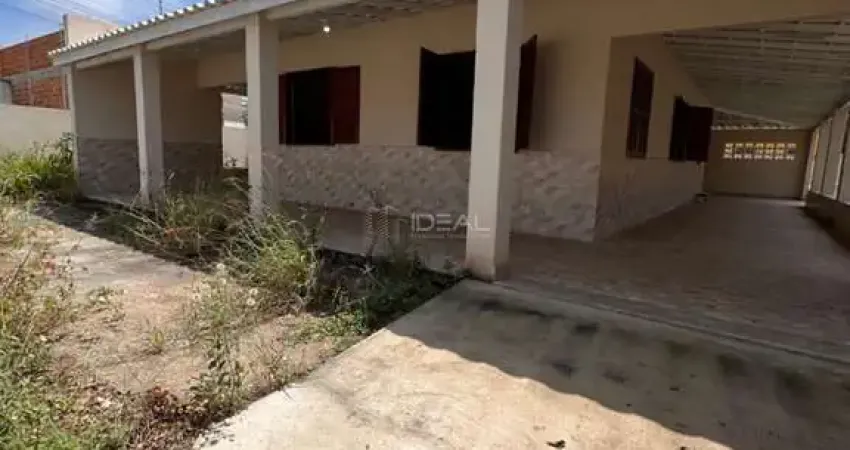 Casa confortável e aconchegante à venda em grussaí, litoral fluminense